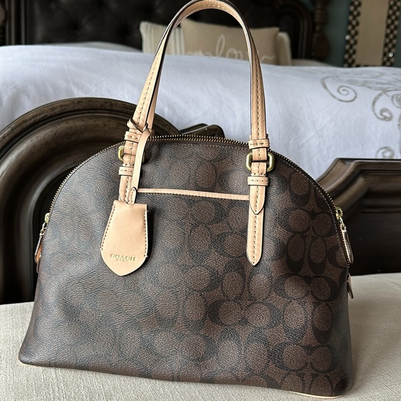 Coach purse - Picture 2 of 8